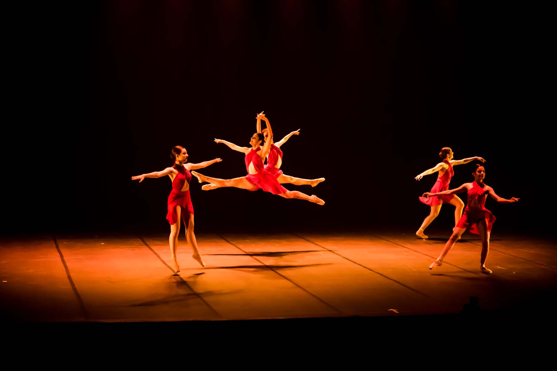 Dança<br>Apresentação Centro Cultural de Bastos - Galeria 33